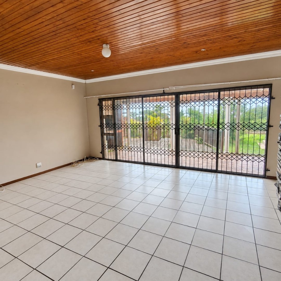 4 Bedroom Property for Sale in Gonubie Eastern Cape